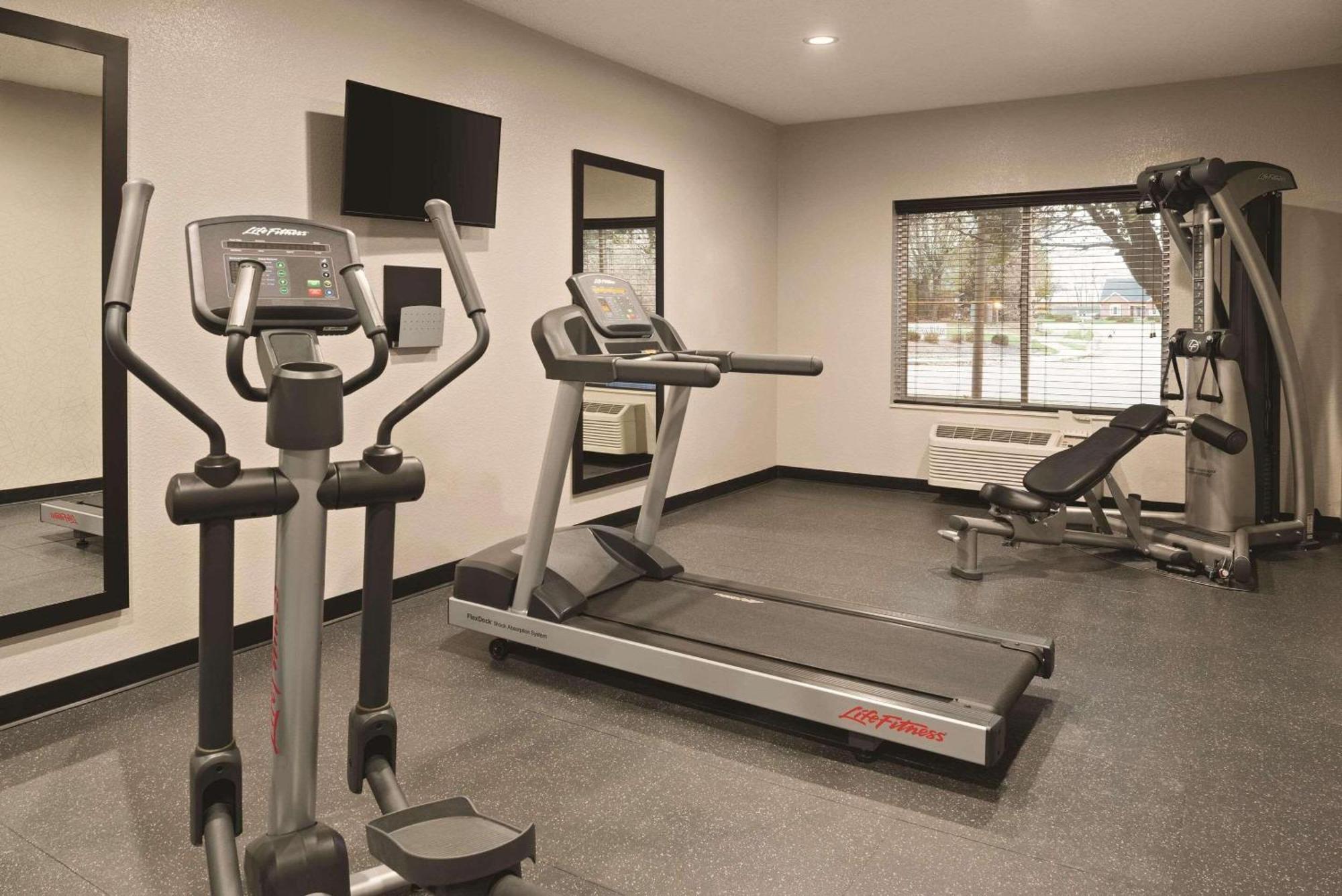 Country Inn & Suites By Radisson, Indianapolis South, In מראה חיצוני תמונה